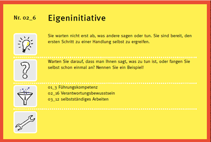 Das Bild zeigt die Rückseite einer Kompetenzkarte, Beispiel "Eigentinitiative".